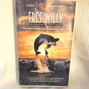 Warner Bros Free Willy VHS Tape Rated PG